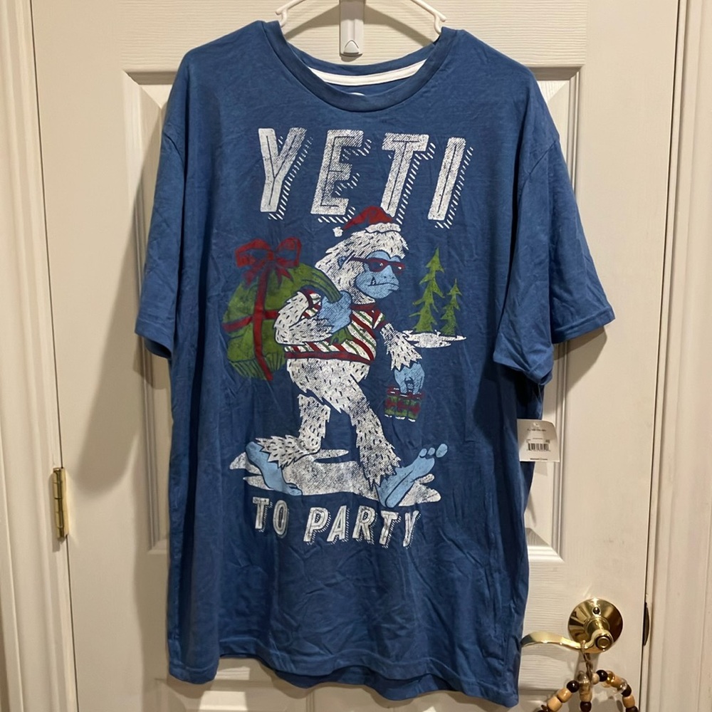 Blue Yeti to Party Graphic T-Shirt